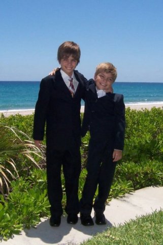 18567_104376559585608_3826273_n